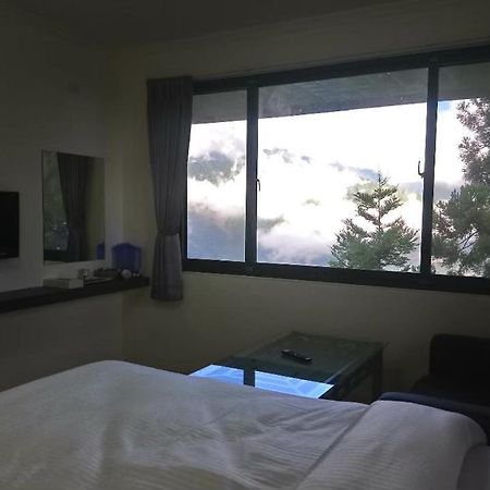 清境宿霧山宛 Ренай Экстерьер фото